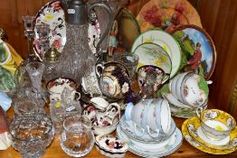 A GROUP OF CERAMICS AND GLASSWARES, to include trios by Aynsley, Gladstone (two), Paragon (two)