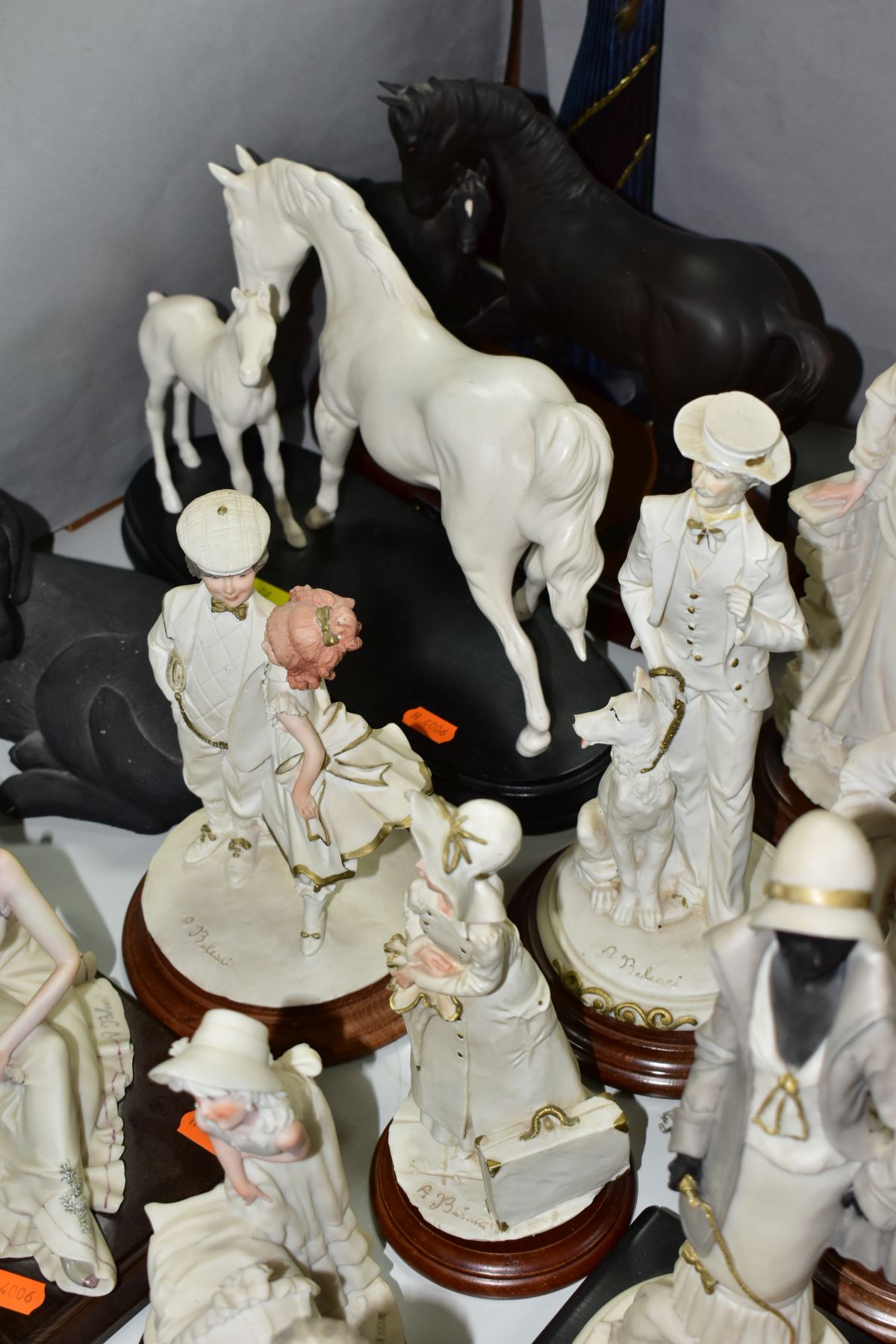 NINETEEN CERAMIC AND RESIN SCULPTURES ETC, to include Royal Doulton 'Black Beauty and Foal' and ' - Image 12 of 13