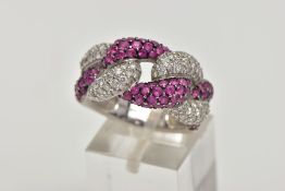 A PINK SAPPHIRE AND DIAMOND DRESS RING, 18ct white gold ring in a curb chain style set with round