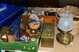 A BOX AND LOOSE METALWARES, BASKETS, TREEN, LARGE WOODEN BOX, OIL LAMP AND SUNDRY ITEMS, to