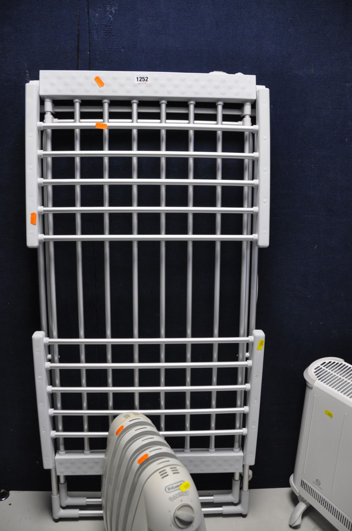 A DIMPLEX 403TSFTie DIGITAL RADIATOR AND BLOW HEATER, a smaller De'Longhi Bambino floor heater, - Image 3 of 3