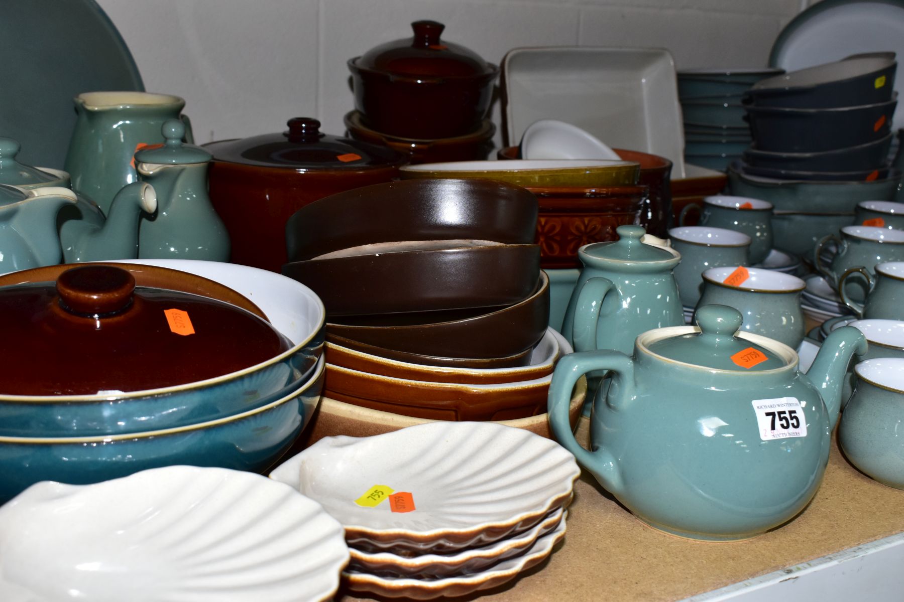 A SEVENTY FOUR PIECE DENBY REGENCY GREEN DINNER SERVICE WITH OTHER DENBY TABLE AND OVEN WARES ETC, - Image 5 of 11
