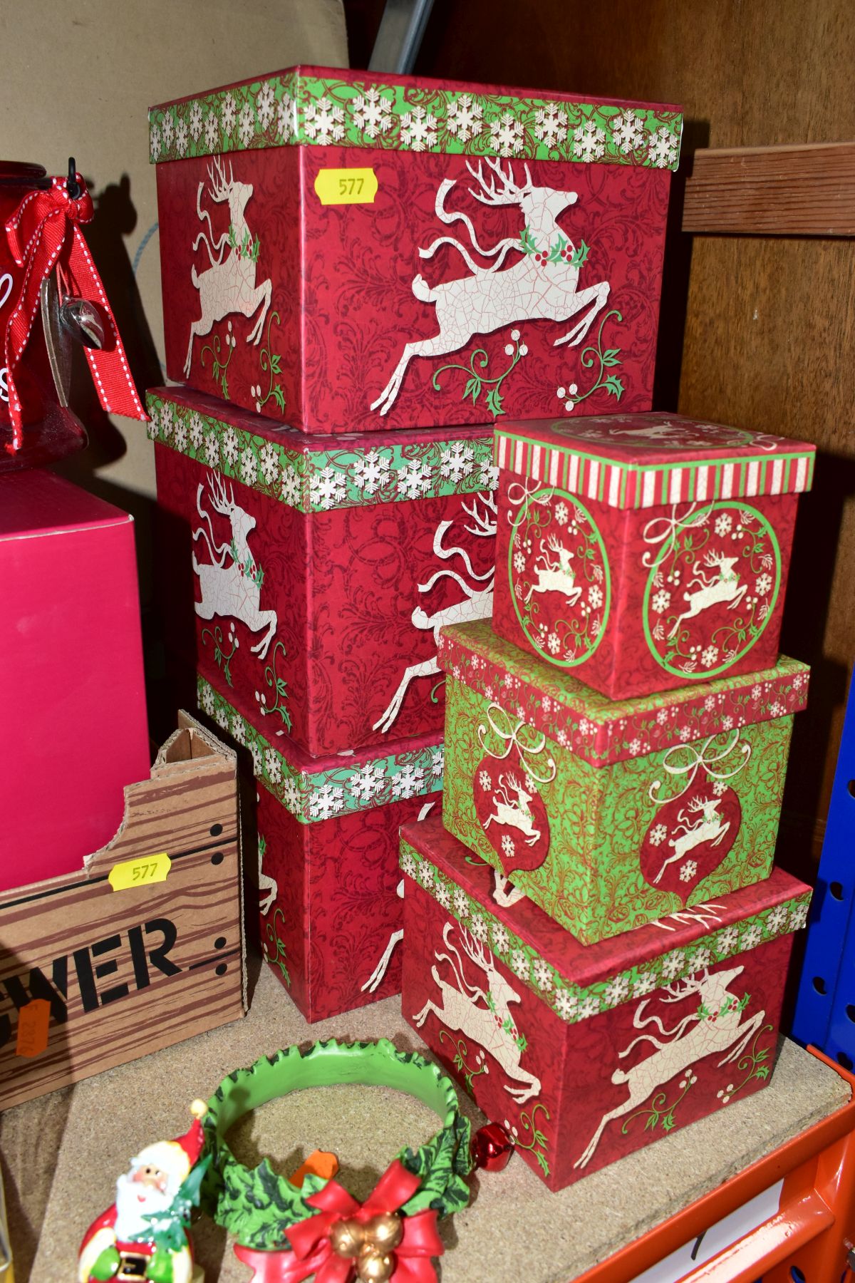 TWO BOXES AND LOOSE CHRISTMAS ORNAMENTS, to include a boxed Harrods limited edition Christmas - Image 5 of 8