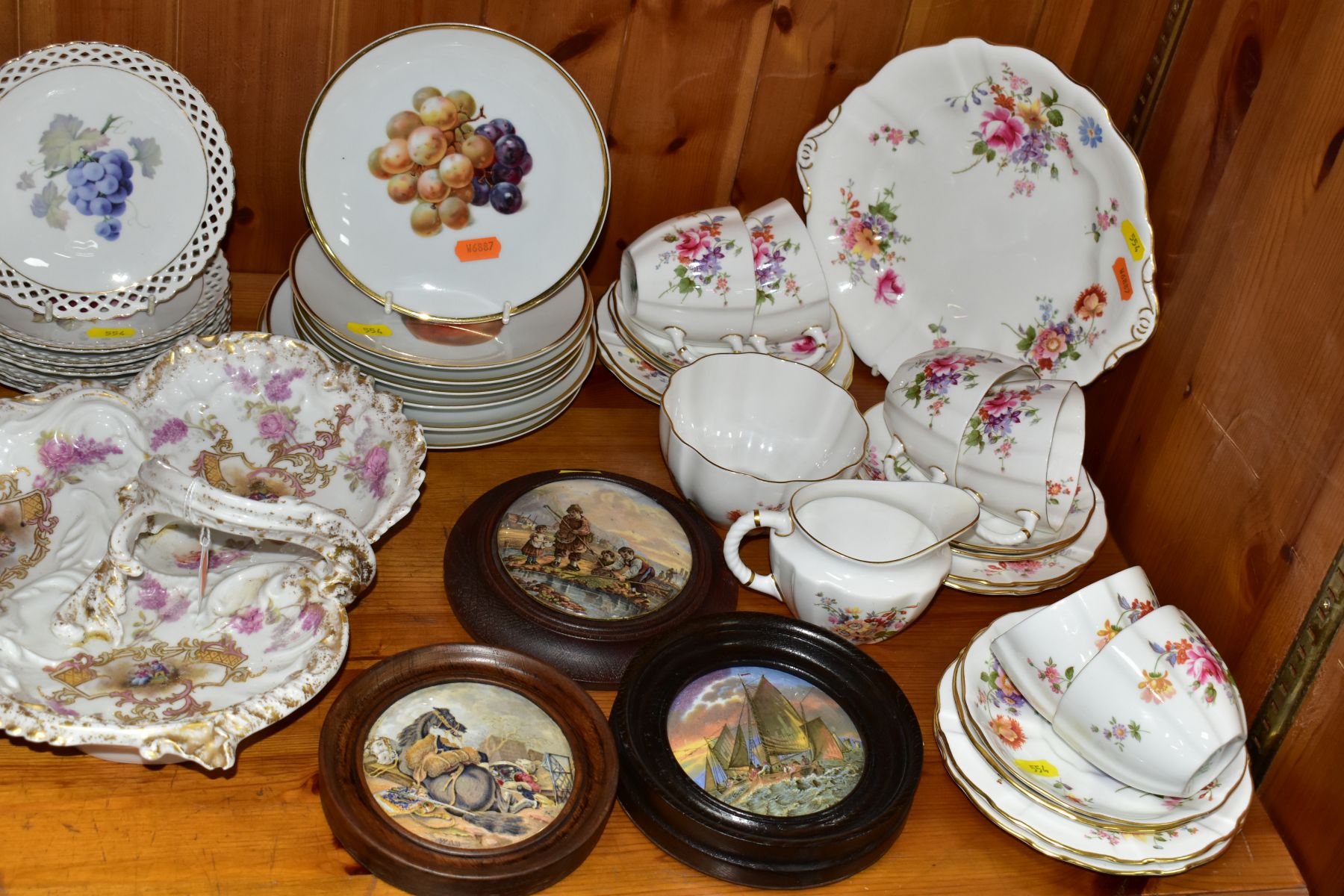 A GROUP OF CERAMIC TEAWARES ETC, comprising a twenty one piece Royal Crown Derby Derby Posies part - Image 2 of 20