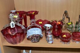 LATE 19TH / EARLY 20TH CENTURY GLASS WARES ETC, comprising Stuart and Sons style bonbon dishes in