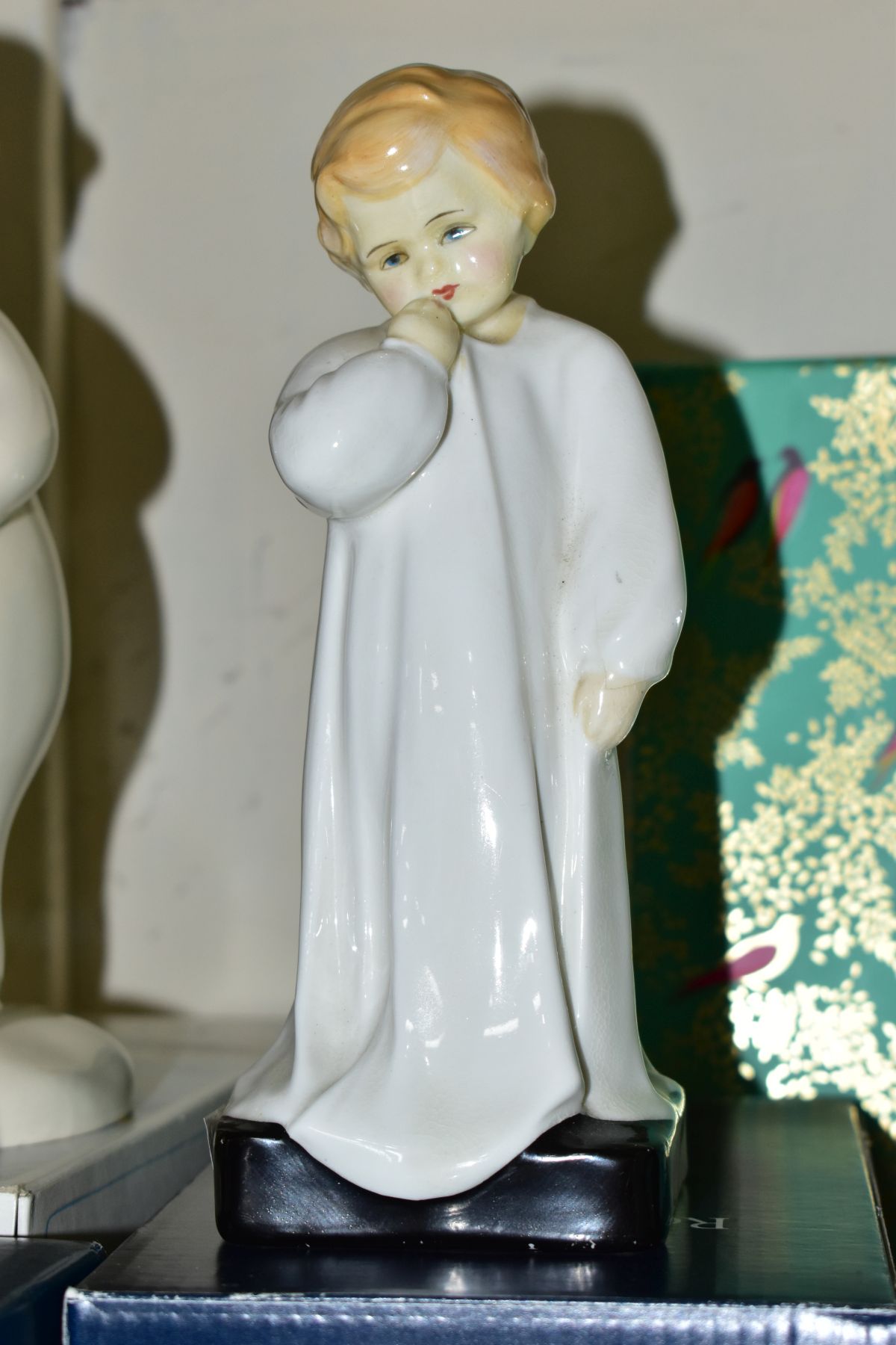 FIVE ROYAL DOULTON FIGURINES AND OTHER CERAMIC ITEMS, comprising a Royal Doulton My First Figurine - Image 6 of 9