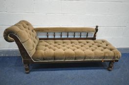 AN EDWARDIAN MAHOGANY CHAISE LONGUE, length 168cm