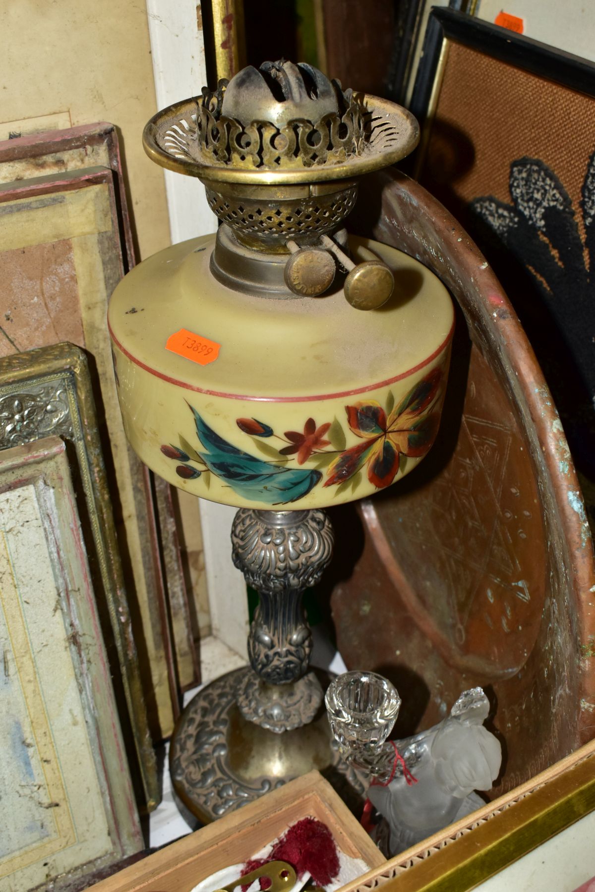 TWO BOXES AND LOOSE VINTAGE AND ANTIQUE FRAMES, OIL LAMP, CERAMICS, GLASSWARES AND SUNDRY ITEMS, - Image 6 of 7