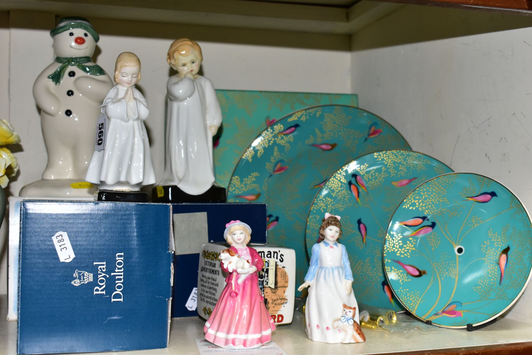 FIVE ROYAL DOULTON FIGURINES AND OTHER CERAMIC ITEMS, comprising a Royal Doulton My First Figurine