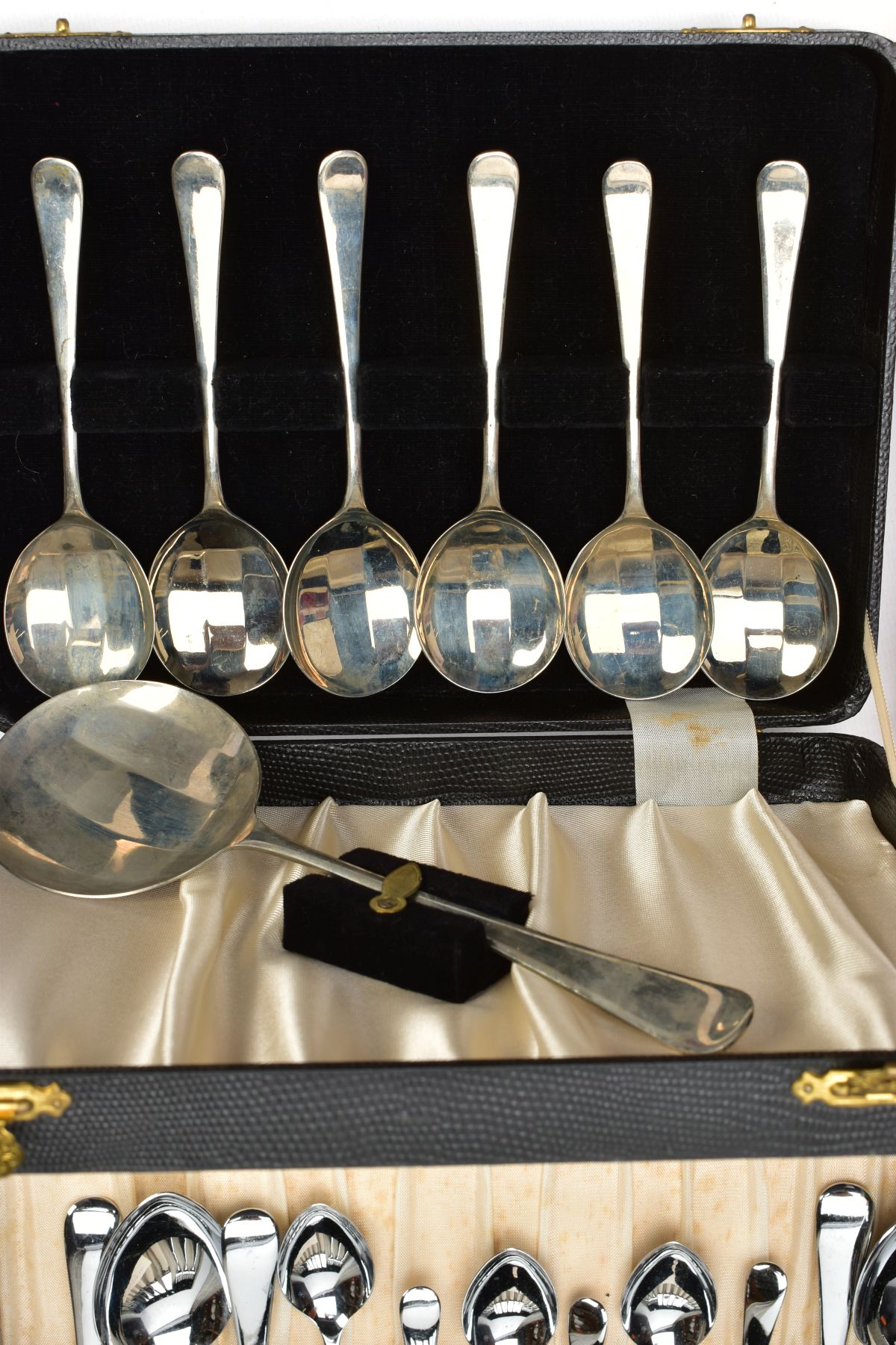 A BOX OF ASSORTED CUTLERY, to include a cased set of seven nickle silver shell shaped dessert - Image 2 of 6