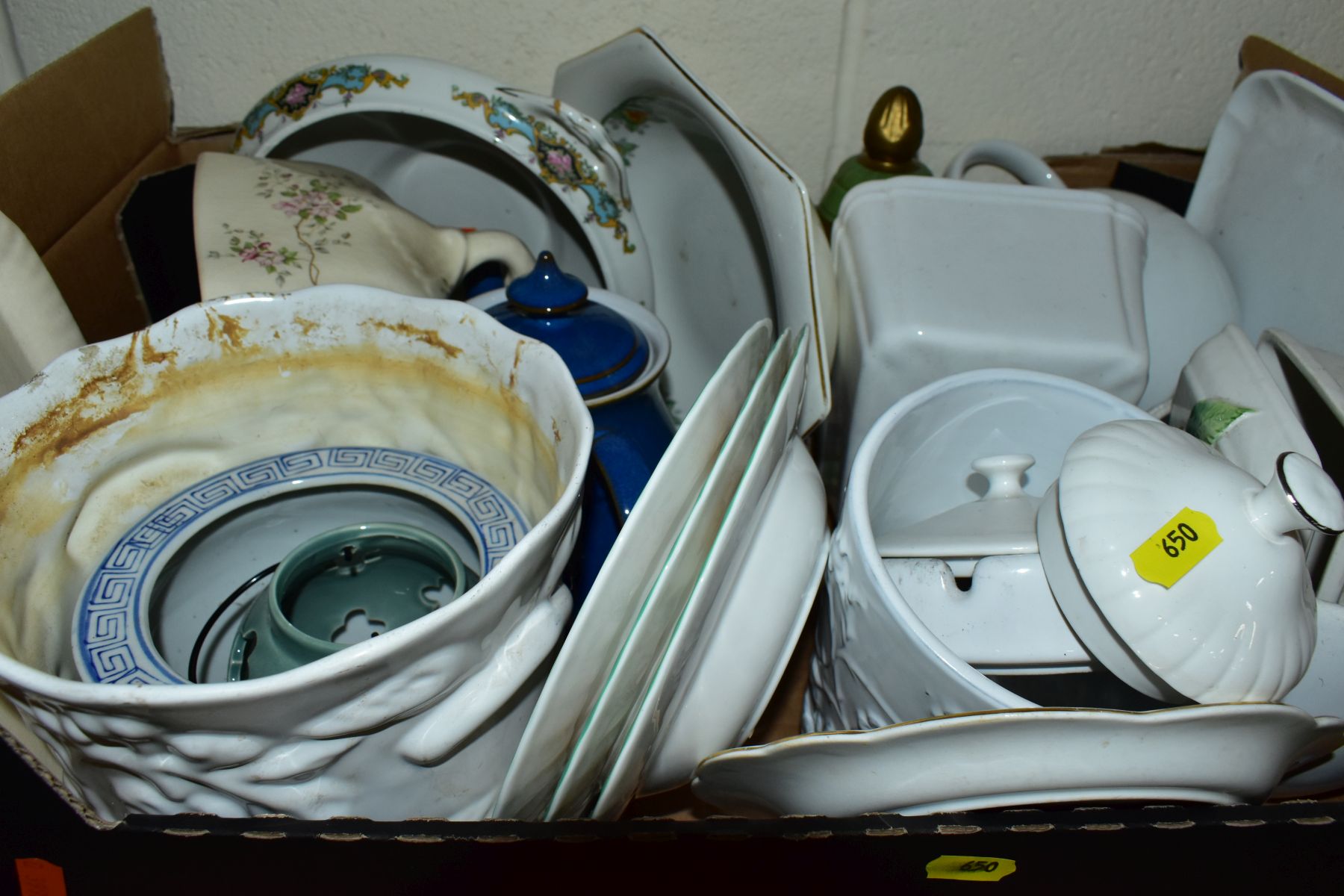 FIVE BOXES OF CERAMICS, ETC, including a modern Italian white and silver lustre part dinner service, - Image 8 of 11