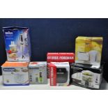 A SELECTION OF KITCHEN ELECTRICALS to include two George Foreman grills, Breville blend active