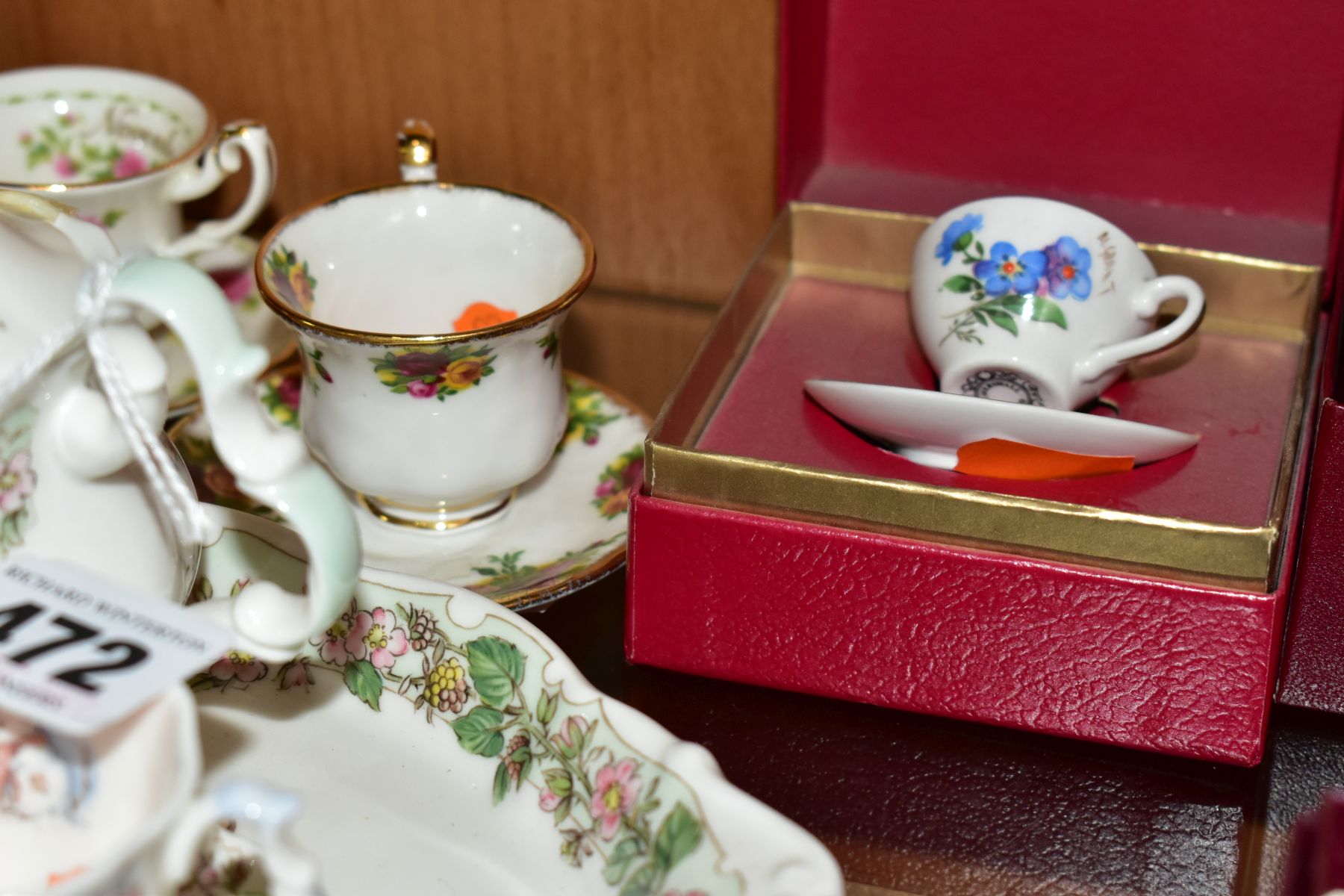 A COLLECTION OF BOXED CAVERSWALL MINIATURE CUPS AND SAUCERS AND OTHER MINIATURE TEAWARES, - Image 7 of 8
