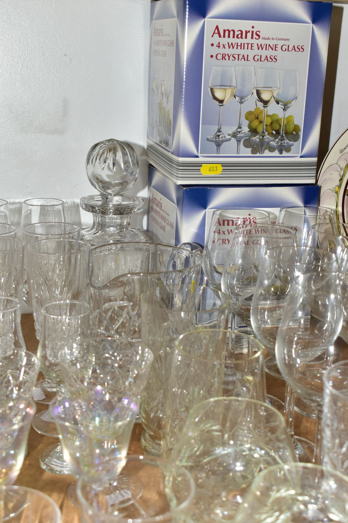 A QUANTITY OF CUT CRYSTAL AND OTHER GLASSWARES, to include a boxed Dublin Crystal oval dish, a - Image 9 of 10