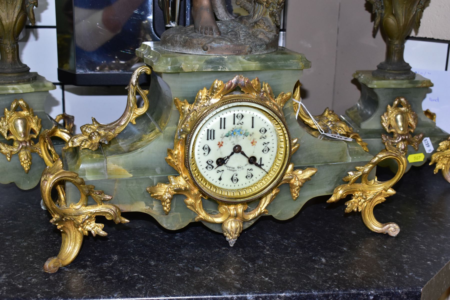 A LATE 19TH CENTURY GREEN ONYX, BRONZED SPELTER AND GILT METAL CLOCK GARNITURE, the clock with - Image 4 of 20