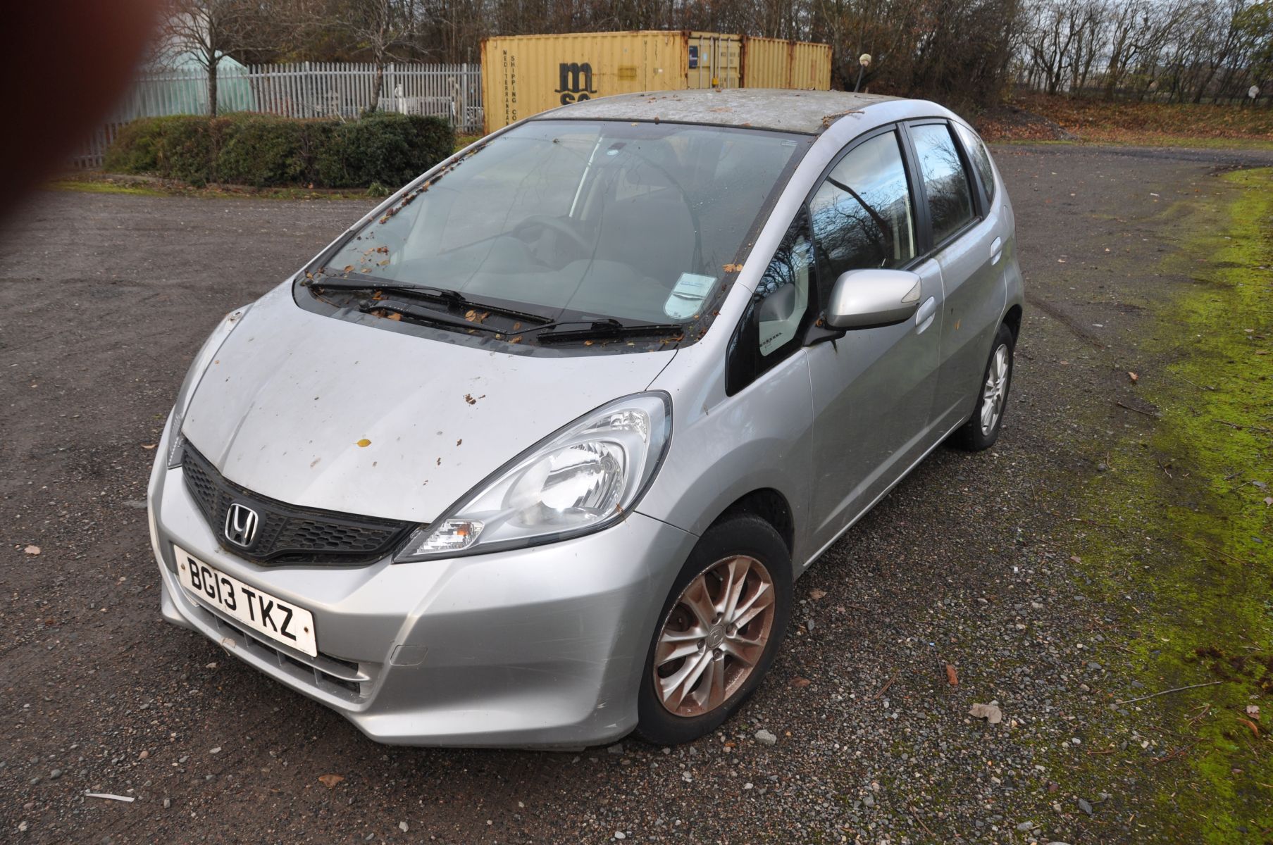 A HONDA JAZZ 1.4l VTECH five door hatchback in silver, petrol engine, first registered June 2013, - Bild 5 aus 9