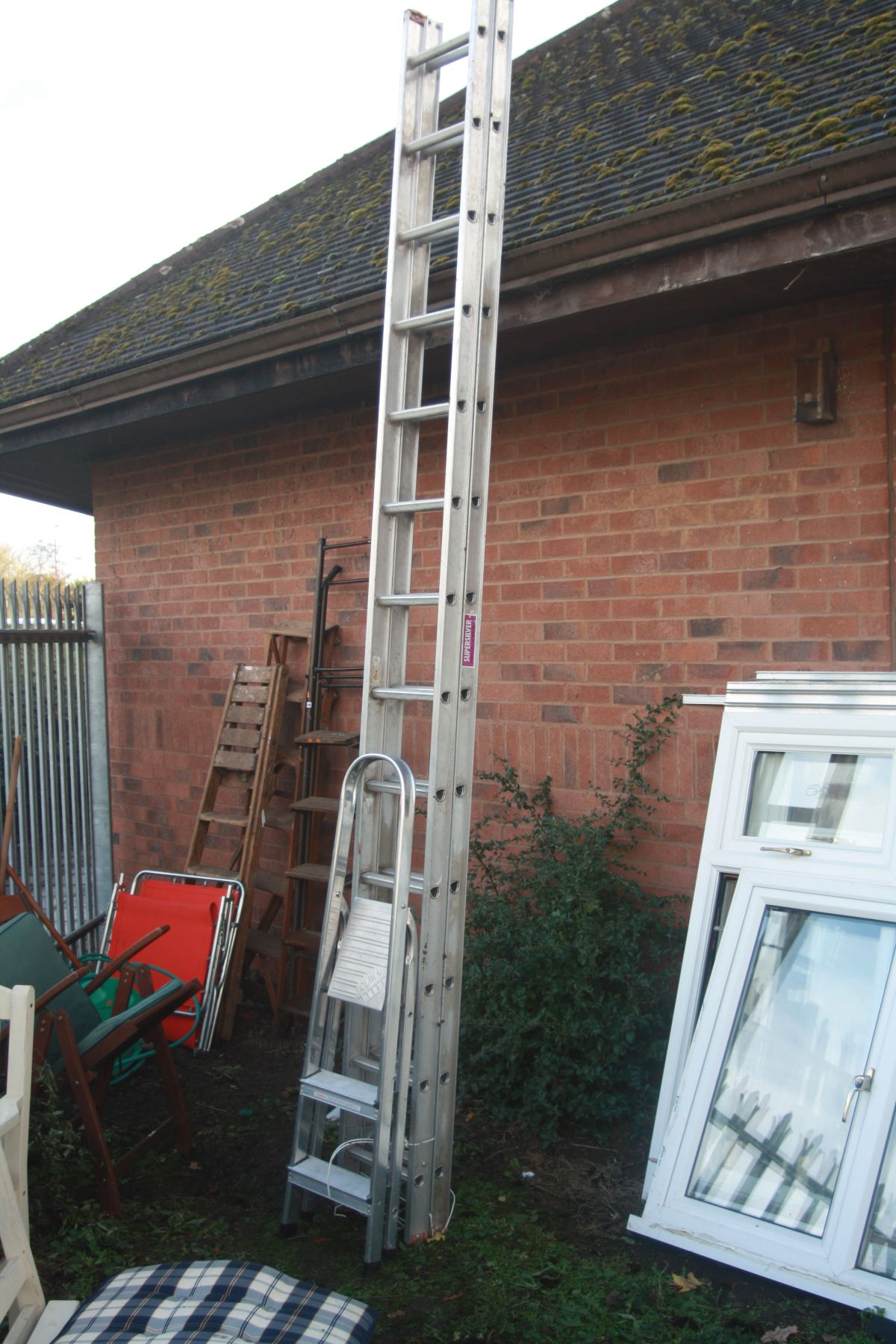 A SET OF TIMBALLOY 3.5M ALIMINIUM DOUBLE EXTENSION LADDERS together with a set of small step