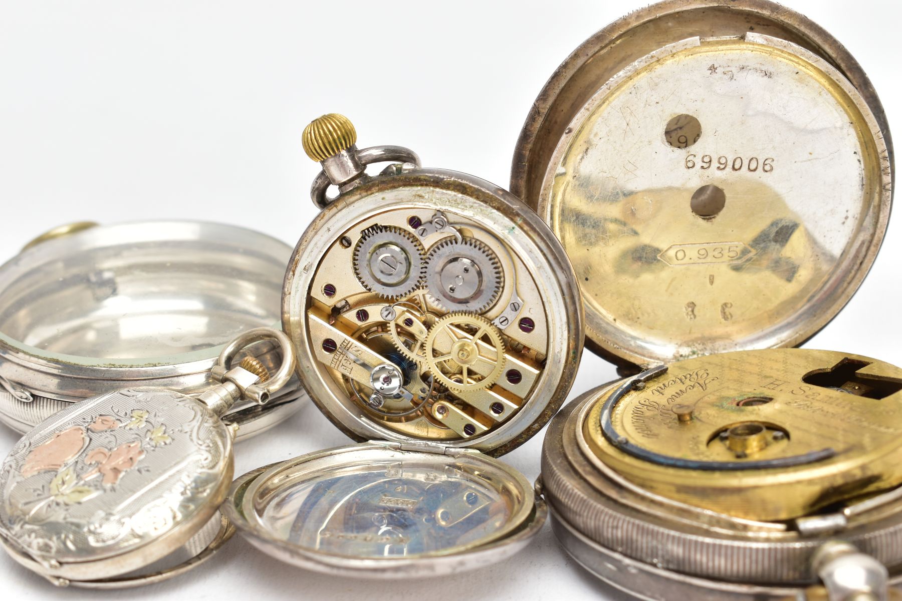 TWO OPEN FACE POCKET WATCHES, A POCKET WATCH CASE AND A SMALLER LADYS POCKET WATCH, to include a - Image 4 of 4