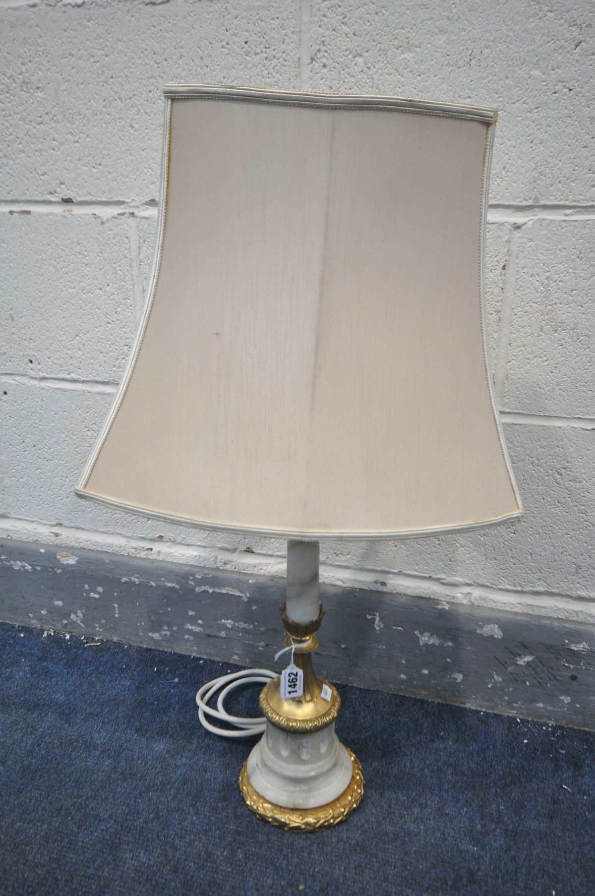 A FRENCH STYLE MARBLE AND GILT TABLE LAMP, height to fitting 44cm (condition:-repair to section of