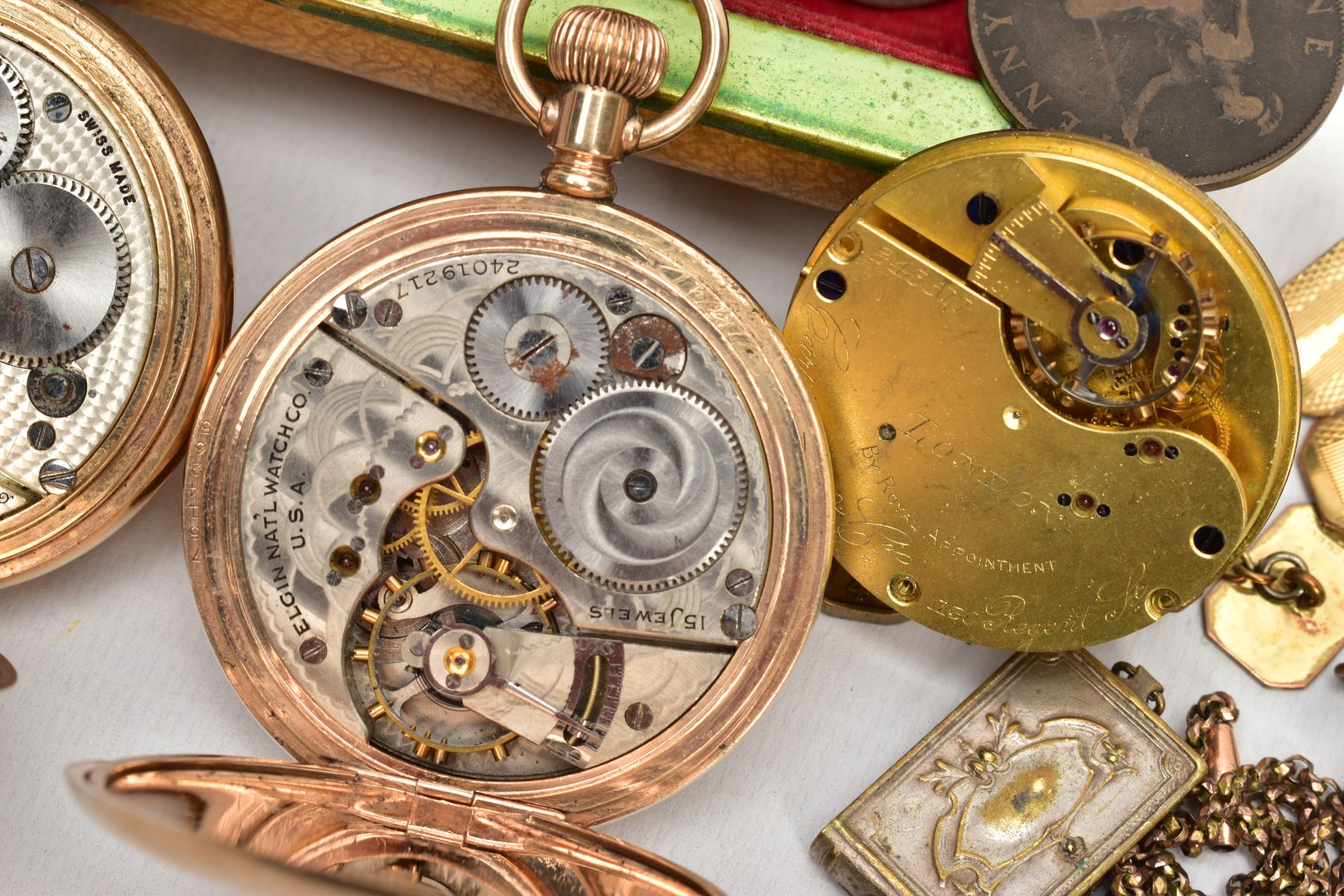 AN ASSORTMENT OF WATCHES AND COINS, to include three gold plated pocket watches all with white faces - Image 7 of 7