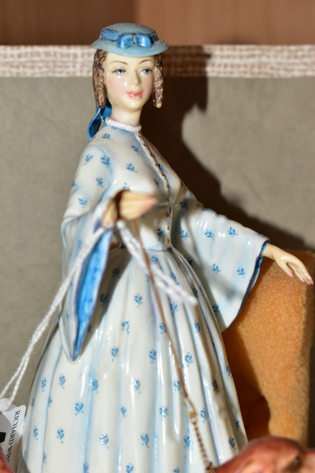 A BOXED ROYAL WORCESTER LIMITED EDITION FIGURE 'FELICITY' FROM THE VICTORIAN SERIES, no.143 of - Image 4 of 4