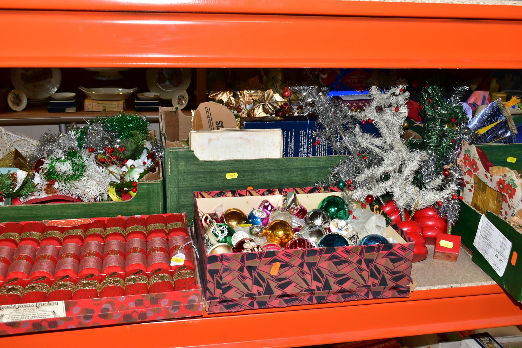 EIGHT BOXES AND LOOSE VINTAGE CHRISTMAS DECORATIONS, mainly mid to late twentieth century, to