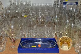 A QUANTITY OF CUT CRYSTAL AND OTHER GLASSWARES, to include a boxed Dublin Crystal oval dish, a
