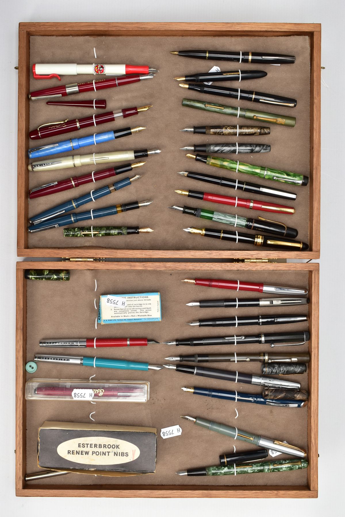 THIRTY ONE VINTAGE AND MODERN FOUNTAIN PENS in a bespoke hinged wooden display case, the pens