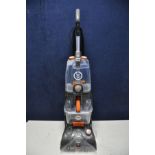 A VAX CWGRVO11 carpet cleaner (PAT pass and working)