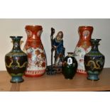 A PAIR OF EARLY 20TH CENTURY JAPANESE KUTANI PORCELAIN BALUSTER VASES AND FOUR OTHER ORIENTAL ITEMS,