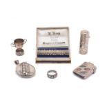 A small quantity of Victorian and later silver oddments and jewellery comprising: a Victorian silver