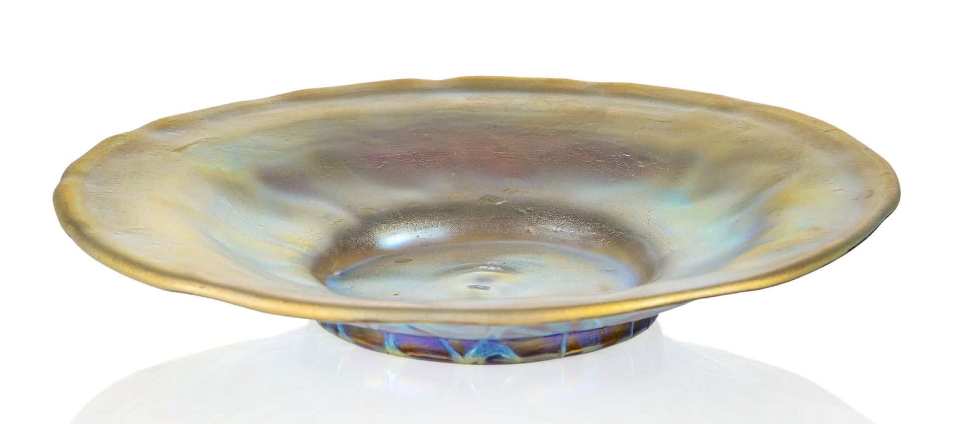 Loetz (Austrian), an iridescent Rubin Phaenomen glass saucer, c.1900, PG 7966, ground out pontil, - Bild 2 aus 2