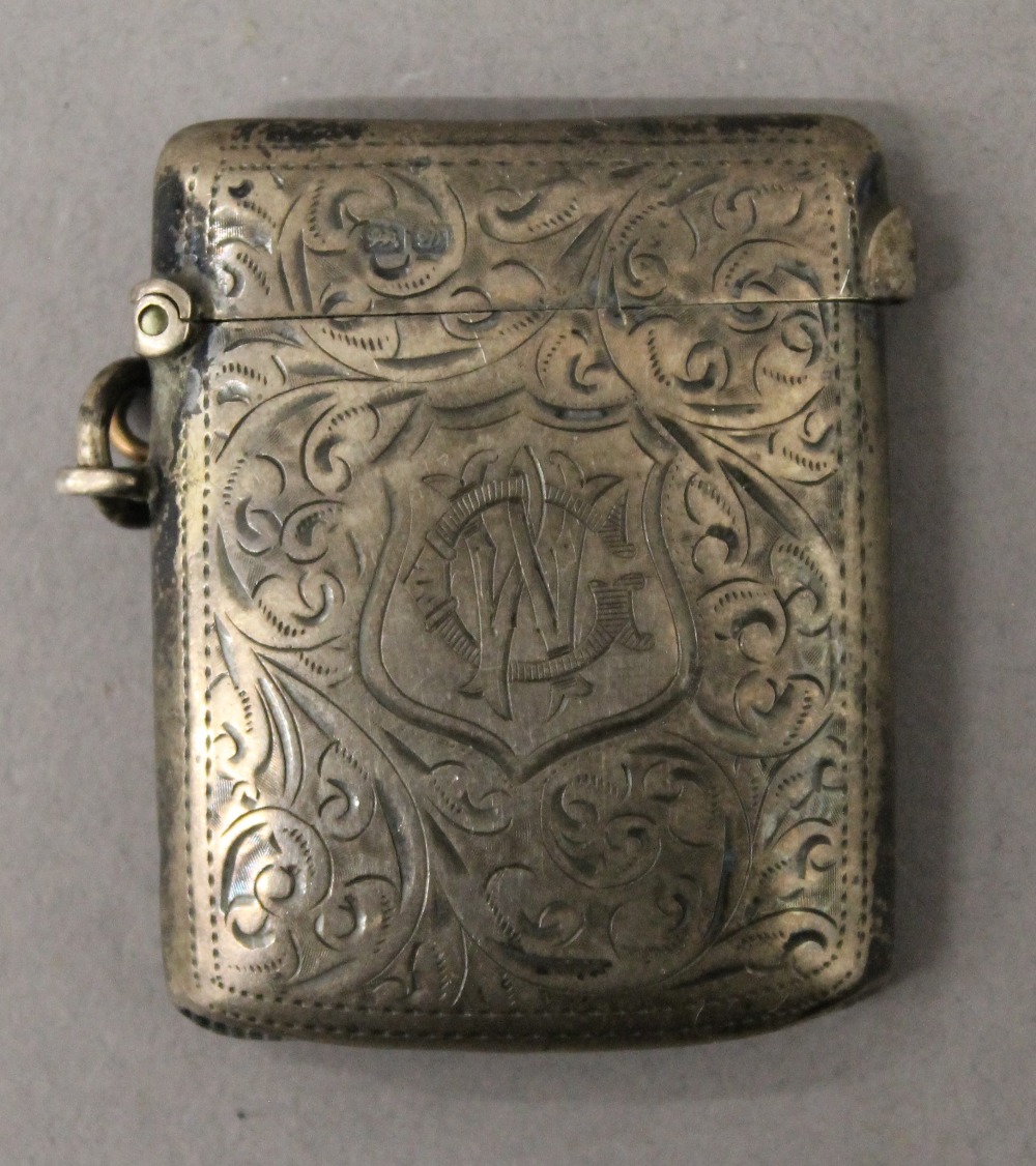 An engraved silver vesta. 4.75 cm high.