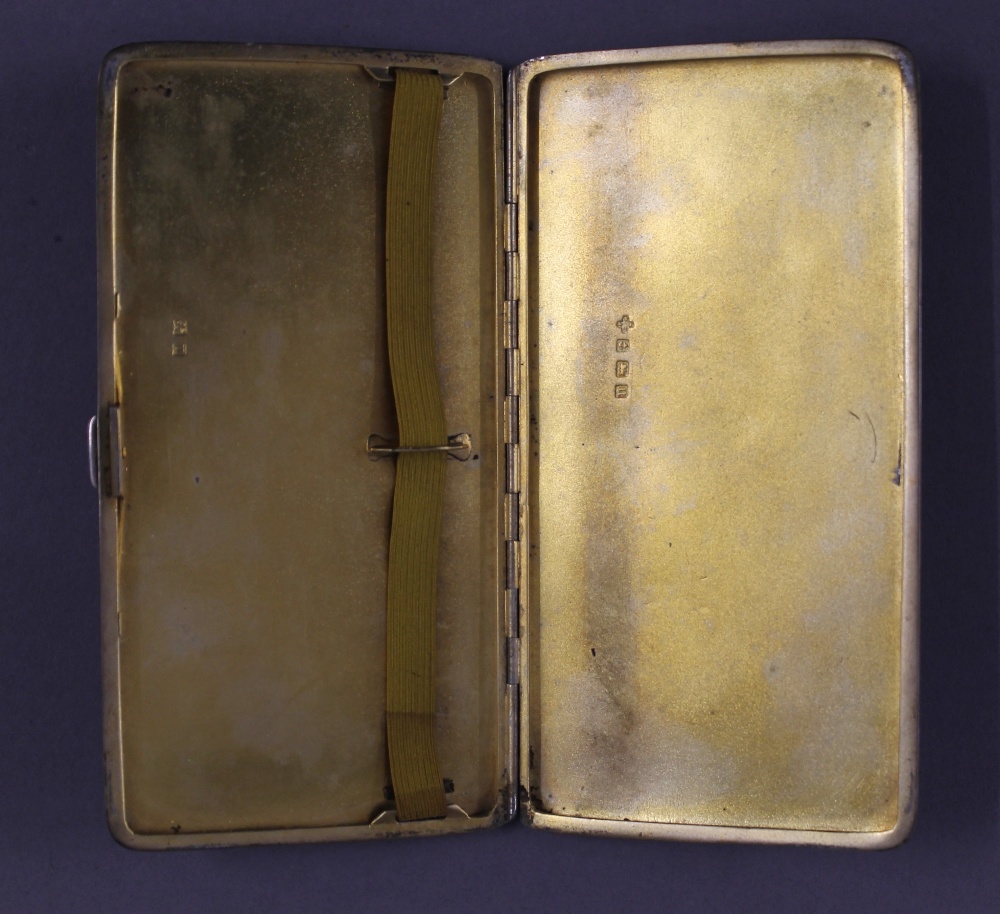 Two silver cigarette cases. The largest 15.5 cm wide. 11.9 troy ounces. - Image 3 of 9