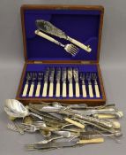 A cased set of plated fish cutlery and miscellaneous flatware