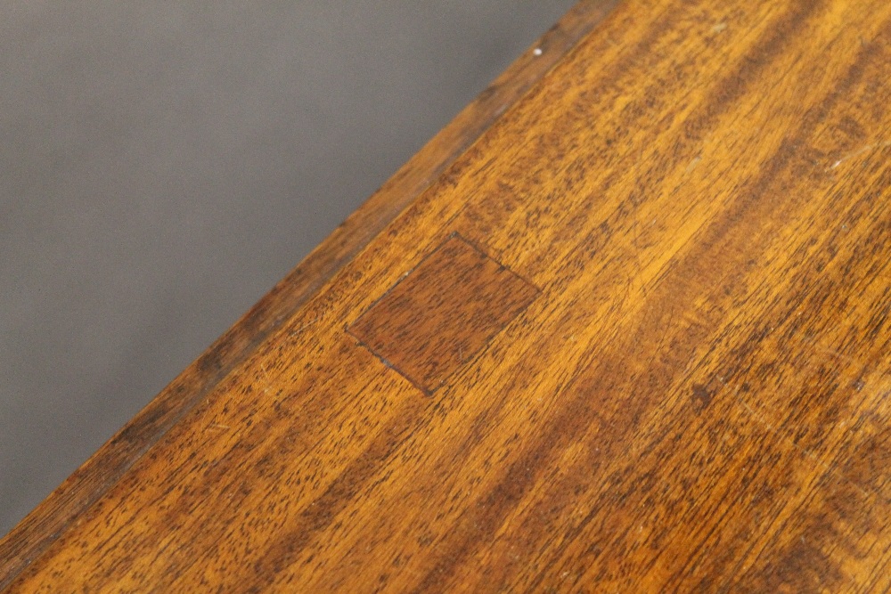 A Victorian mahogany drop leaf table. 106 cm wide. - Image 4 of 4
