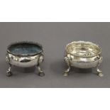 Two Georgian silver salts. Each approximately 6 cm diameter. 4.4 troy ounces.