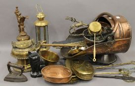 A quantity of various metalware