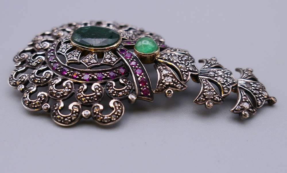 A vintage silver and gold mounted emerald, diamond and ruby pendant. 7.5 cm high. 21. - Image 4 of 5