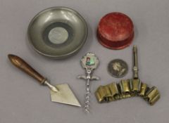 A quantity of miscellaneous items