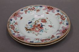 Two 18th century Chinese porcelain dishes. 22.5 cm diameter.