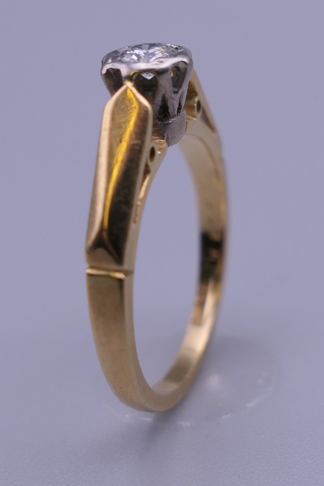 An 18 K gold diamond solitaire ring. Ring size L/M. - Image 3 of 5