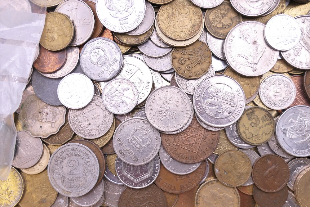 A coin collection. - Bild 2 aus 3