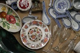 A large quantity of ceramics, glass, etc.