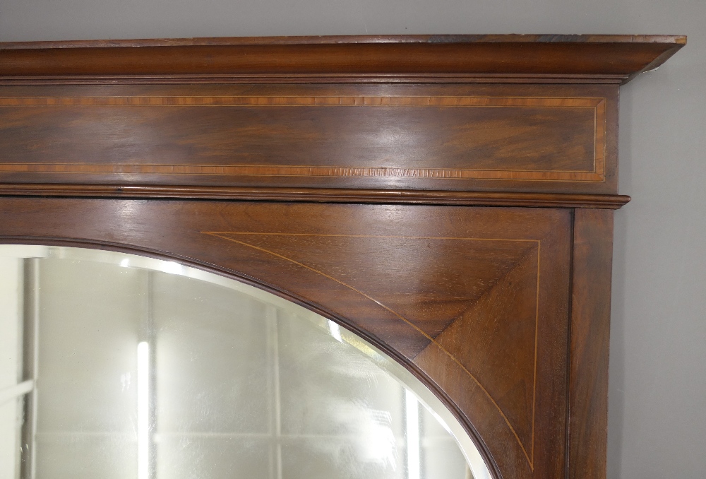 An Edwardian mahogany overmantle mirror and a small oak barley twist side table. - Image 4 of 7