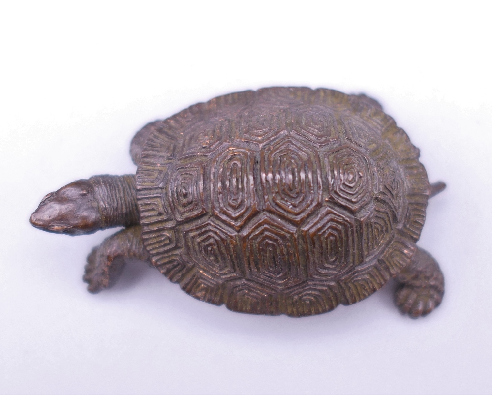 A bronze model of a tortoise. 5.5 cm long. - Image 2 of 5