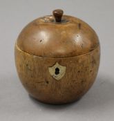 A fruit tea caddy. 11.5 cm high.