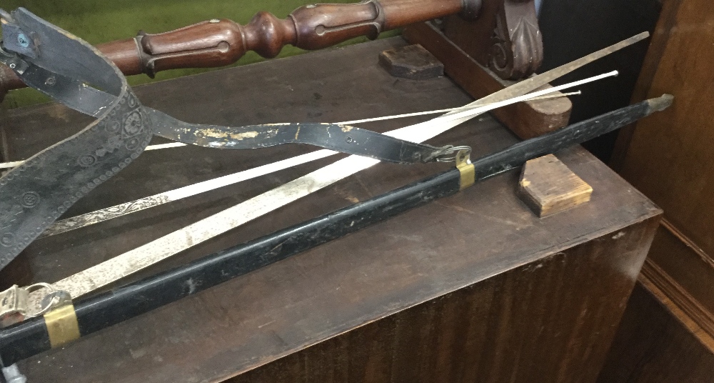 Four fencing swords - Image 2 of 3