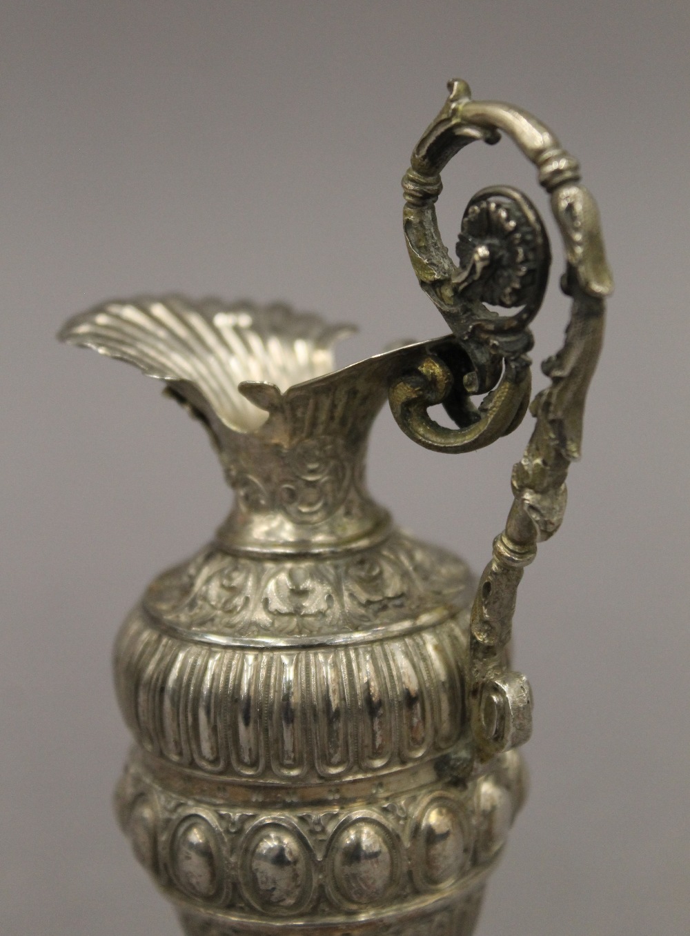 A miniature antique silver ewer, impressed mark G Accarisi Firenze. 11.5 cm high. 72 grammes. - Image 3 of 5