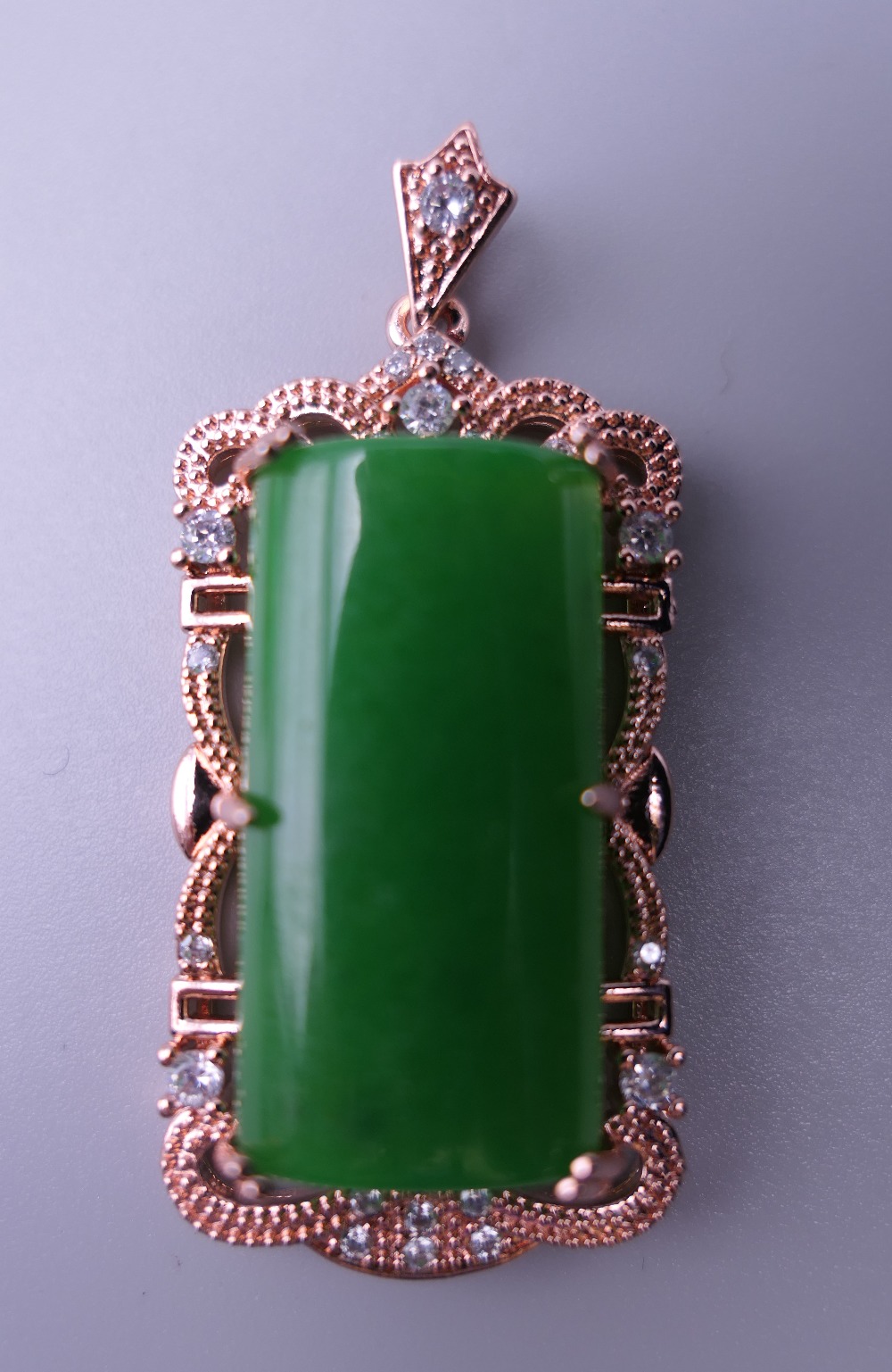 Two jade pendants. The largest 5.5 cm high. - Image 3 of 4